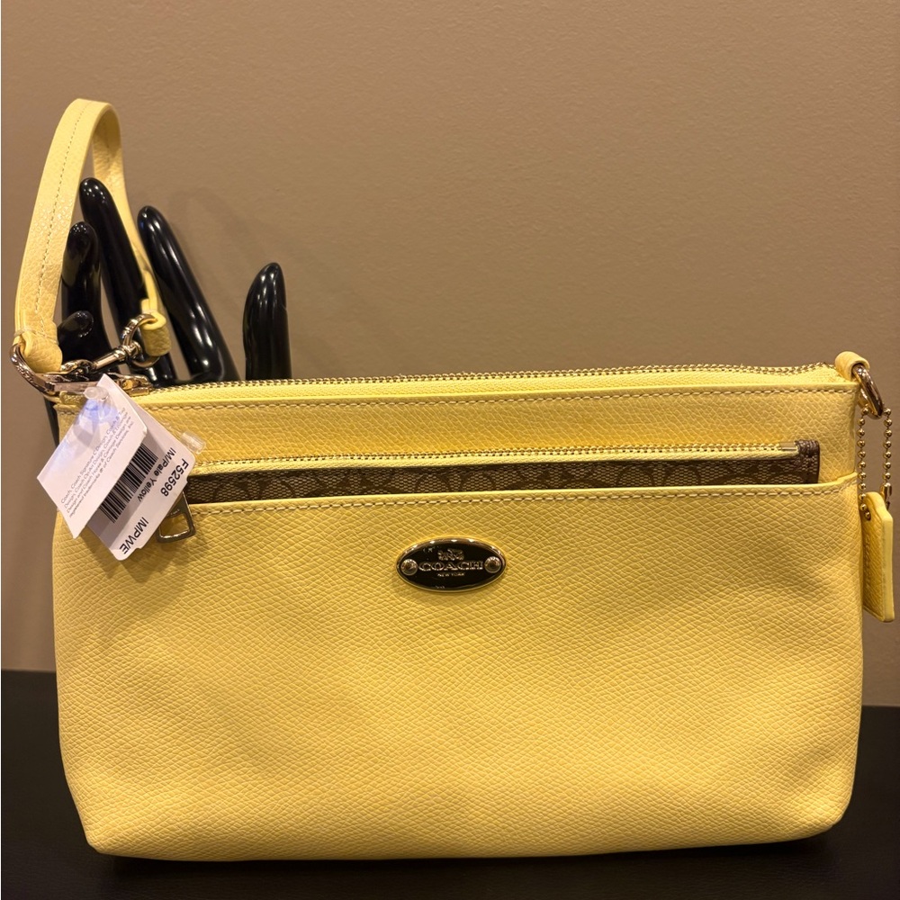 Coach Yellow Saffiano Leather
Clutch-C logo Signature Pop Pouch-NWT-Wristlet